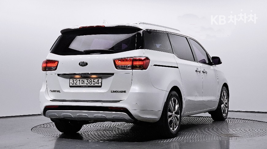 2017 - kia carnival