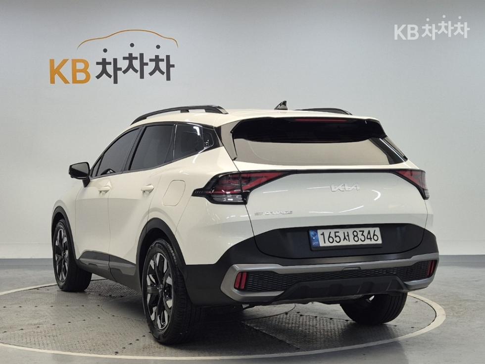 2022 - kia sportage