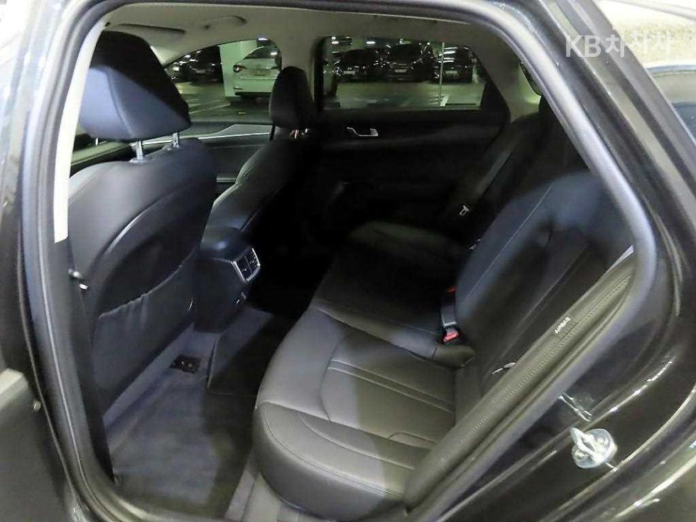 2020 - kia k5