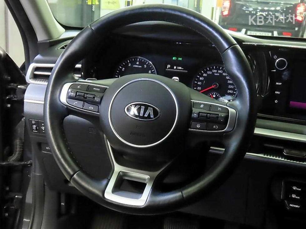 2020 - kia k5