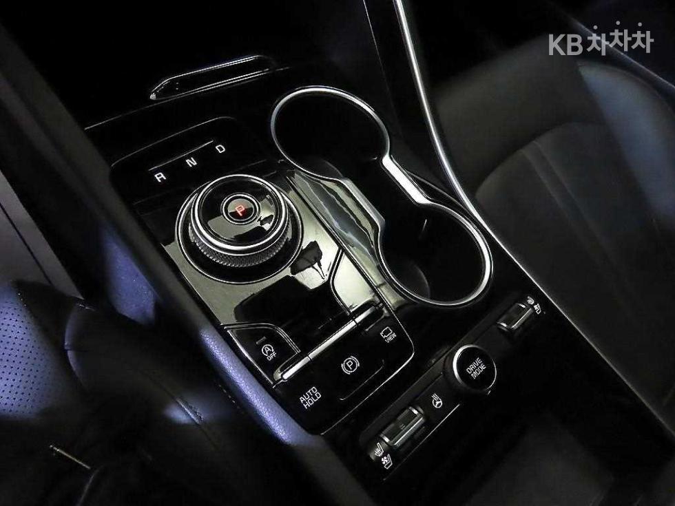 2020 - kia k5
