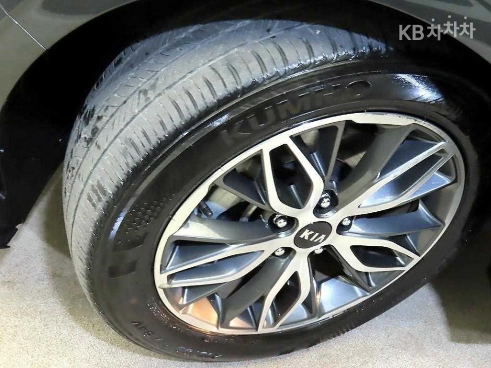 2020 - kia k5