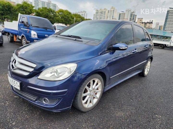 Mercedes-Benz B-Class B200 4