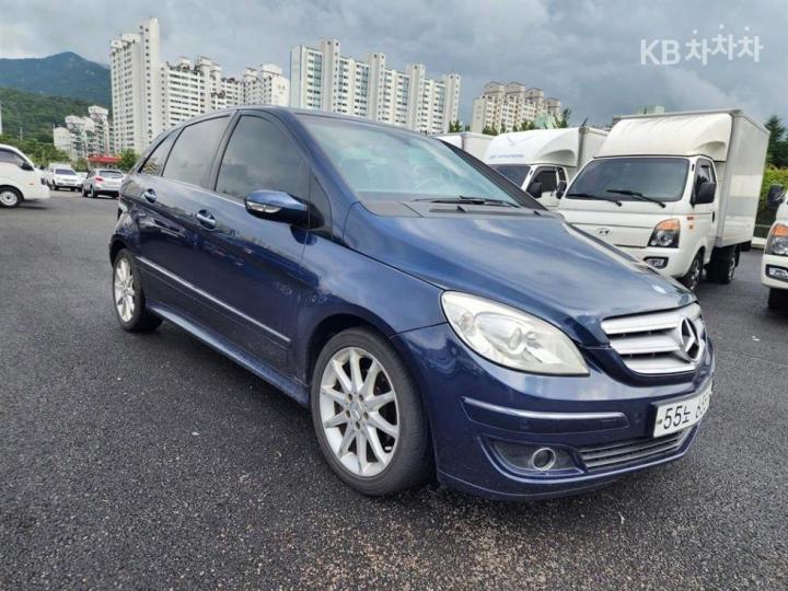 Mercedes-Benz B-Class B200 5