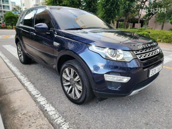 Land Rover Discovery Sport 2.0 TD4 HSE Luxury 4