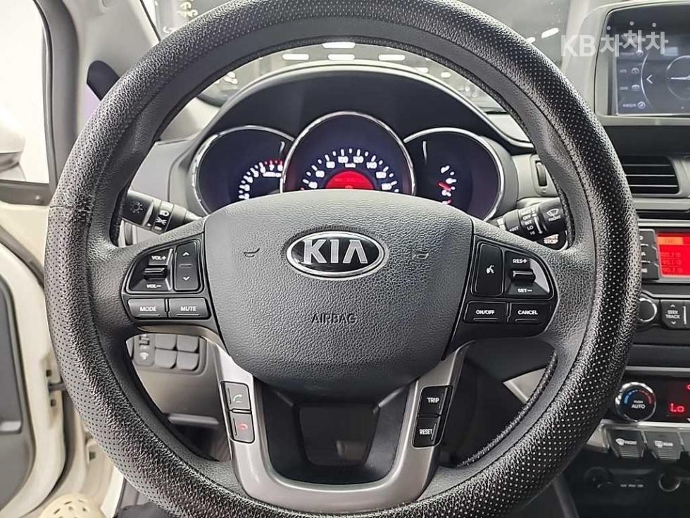 2013 - kia pride