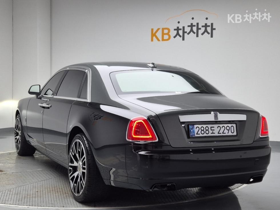 Rolls-Royce Ghost — miniaturë 2