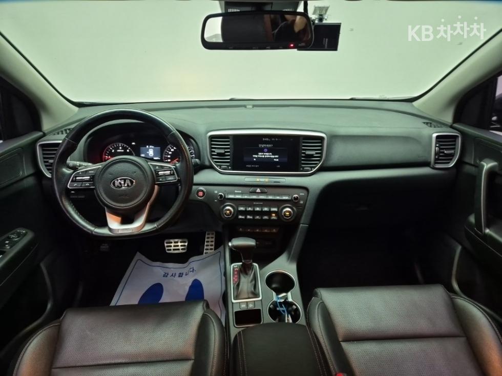 2020 - kia sportage