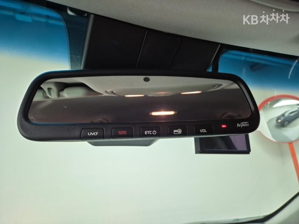 2020 - kia sportage