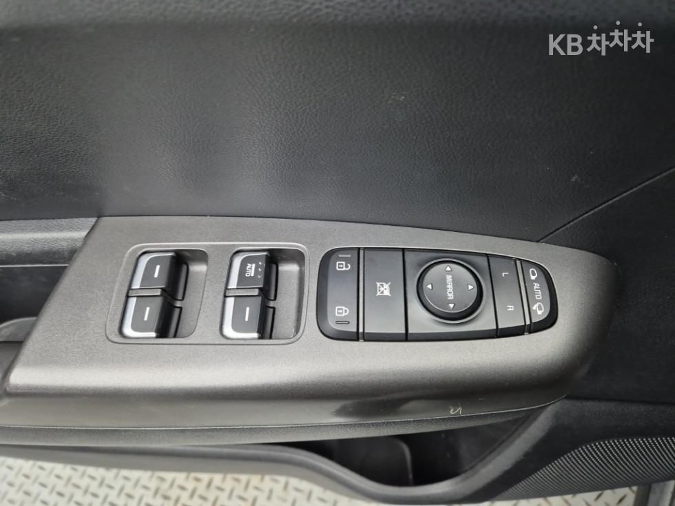 2020 - kia sportage