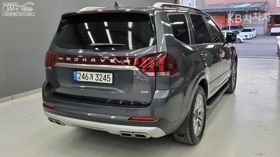2022 - kia mohave