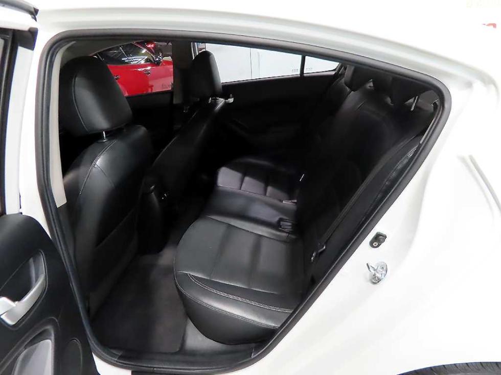 2014 - kia k3