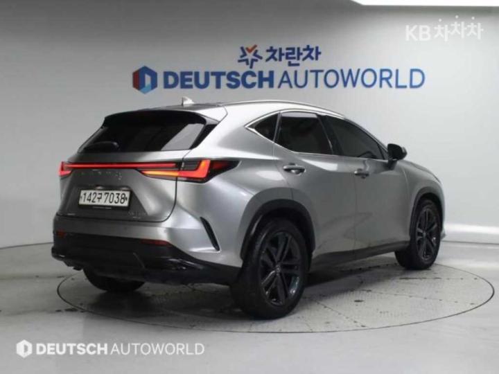 Lexus NX AZ20 350h Premium 3