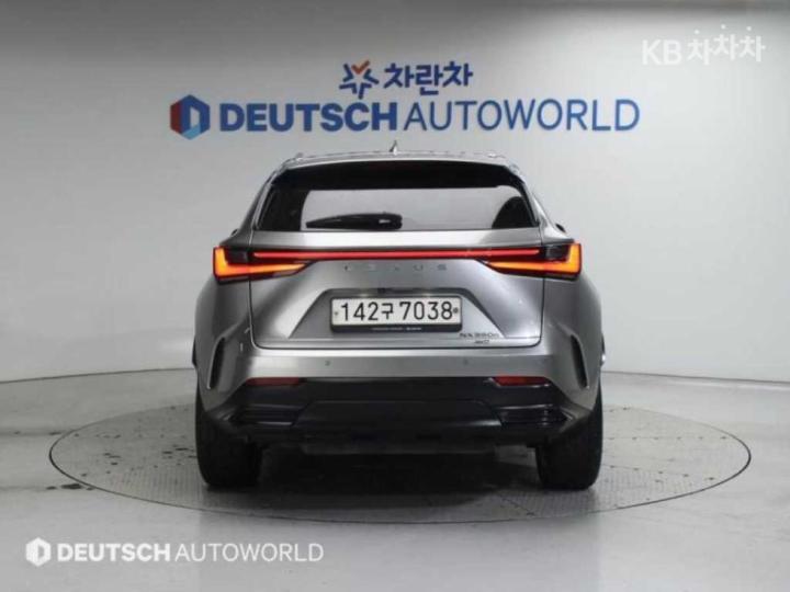 Lexus NX AZ20 350h Premium 5