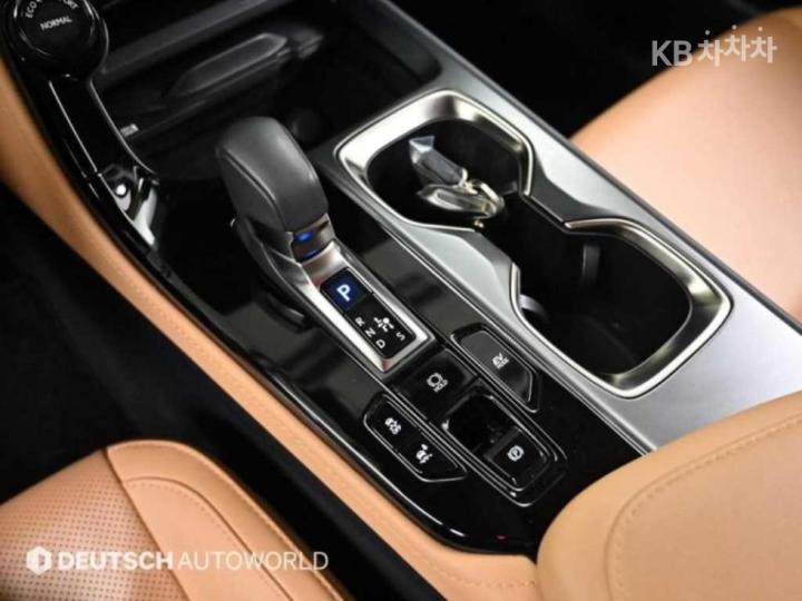 Lexus NX AZ20 350h Premium 10