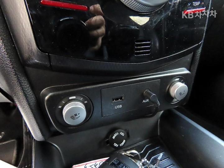 KG Mobility (Ssangyong) Tivoli 2WD IX - фото 14