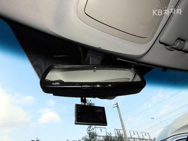 KG Mobility (Ssangyong) Tivoli 2WD IX - фото 17