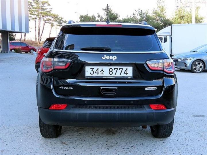 Jeep Compass 2.4 AWD Longitude 5