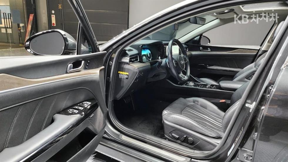 2020 - kia k5