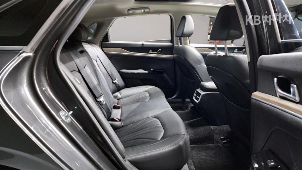2020 - kia k5