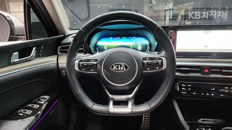 2020 - kia k5