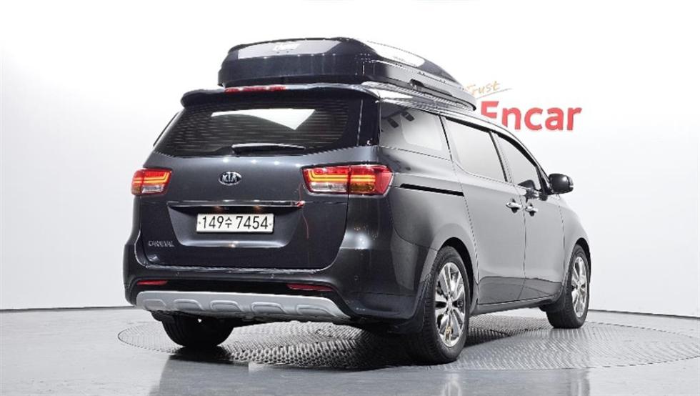 2018 - kia carnival