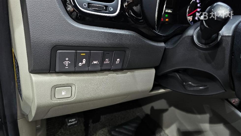 2018 - kia carnival