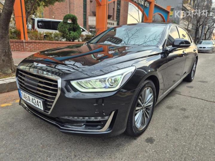 Genesis EQ900 3.8 GDI AWD Luxury 3