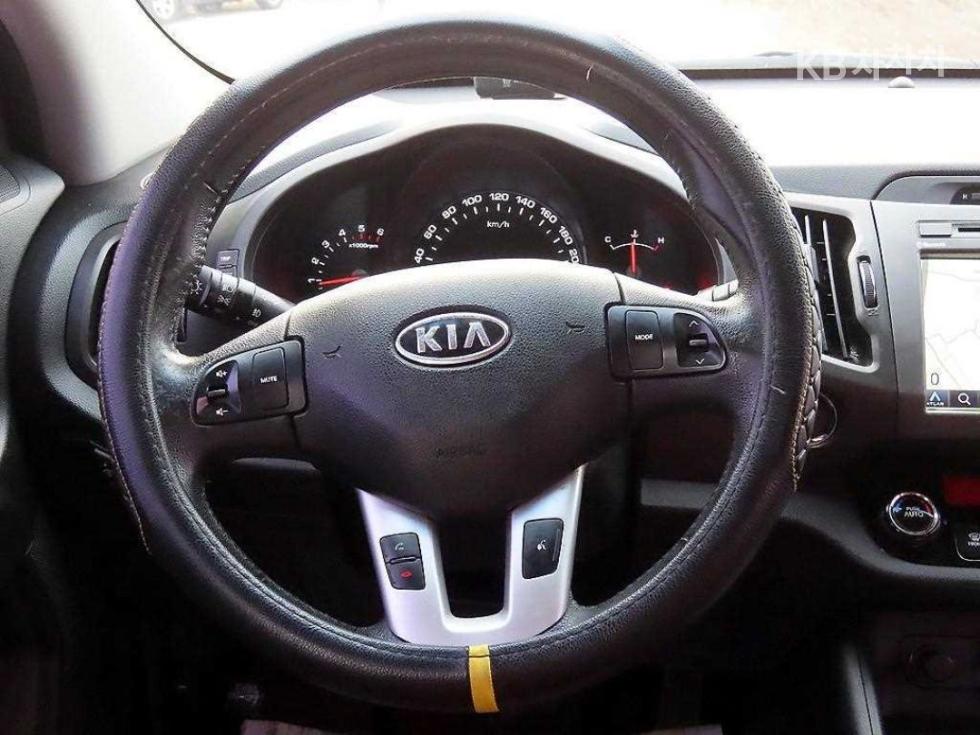 2011 - kia sportage