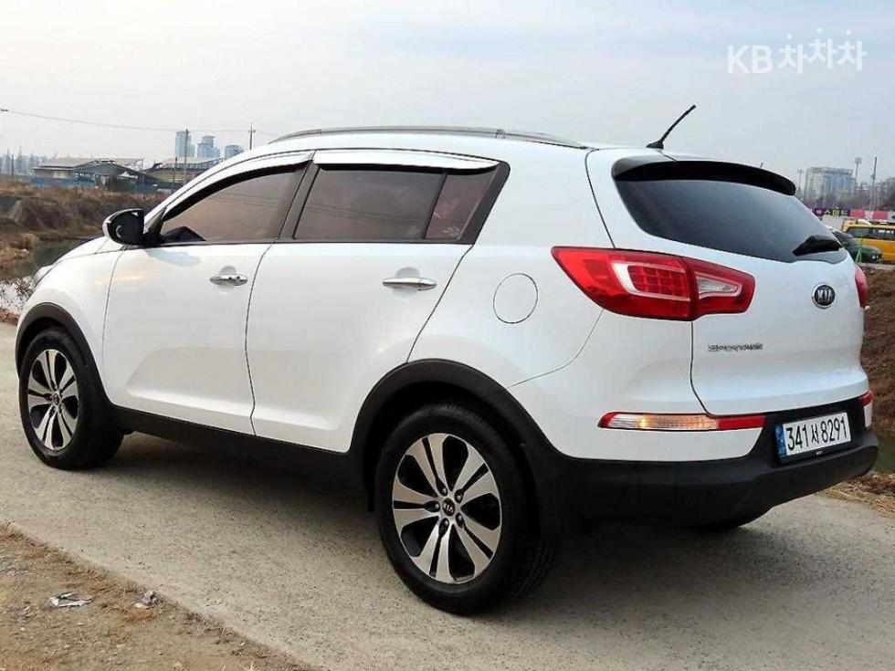 2011 - kia sportage