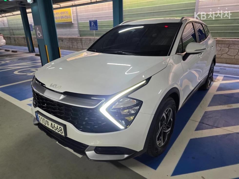 2022 - kia sportage