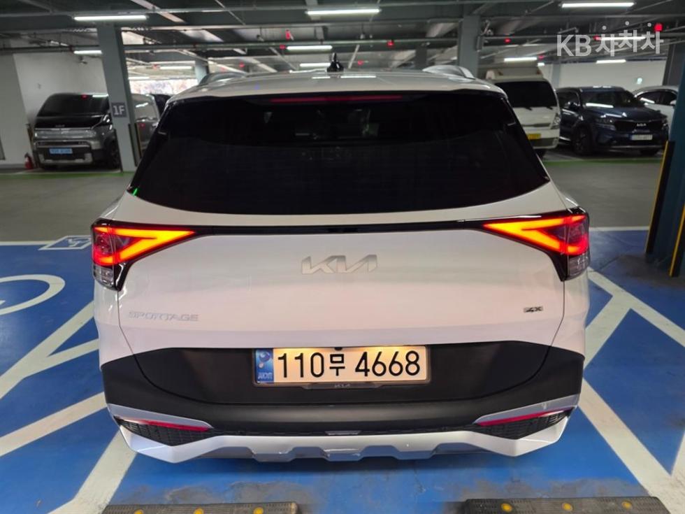 2022 - kia sportage
