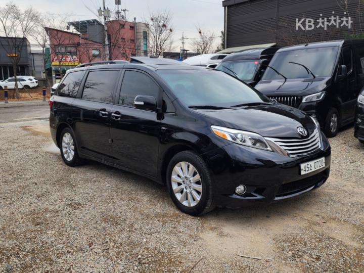 Toyota Sienna 3.5 AWD A/ T 8