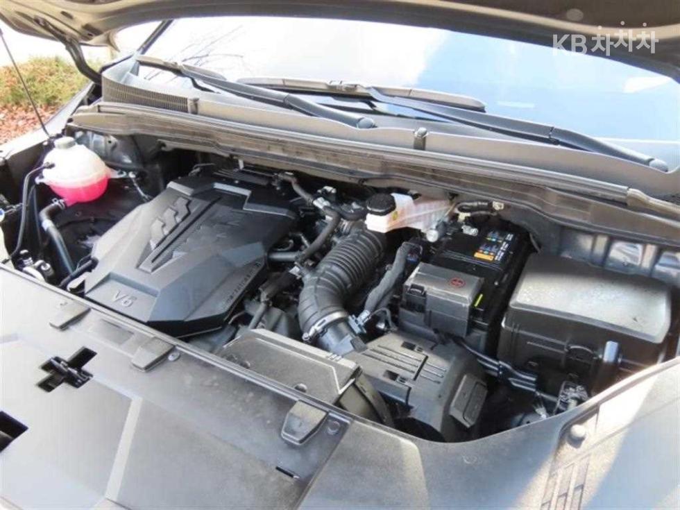 2023 - kia carnival