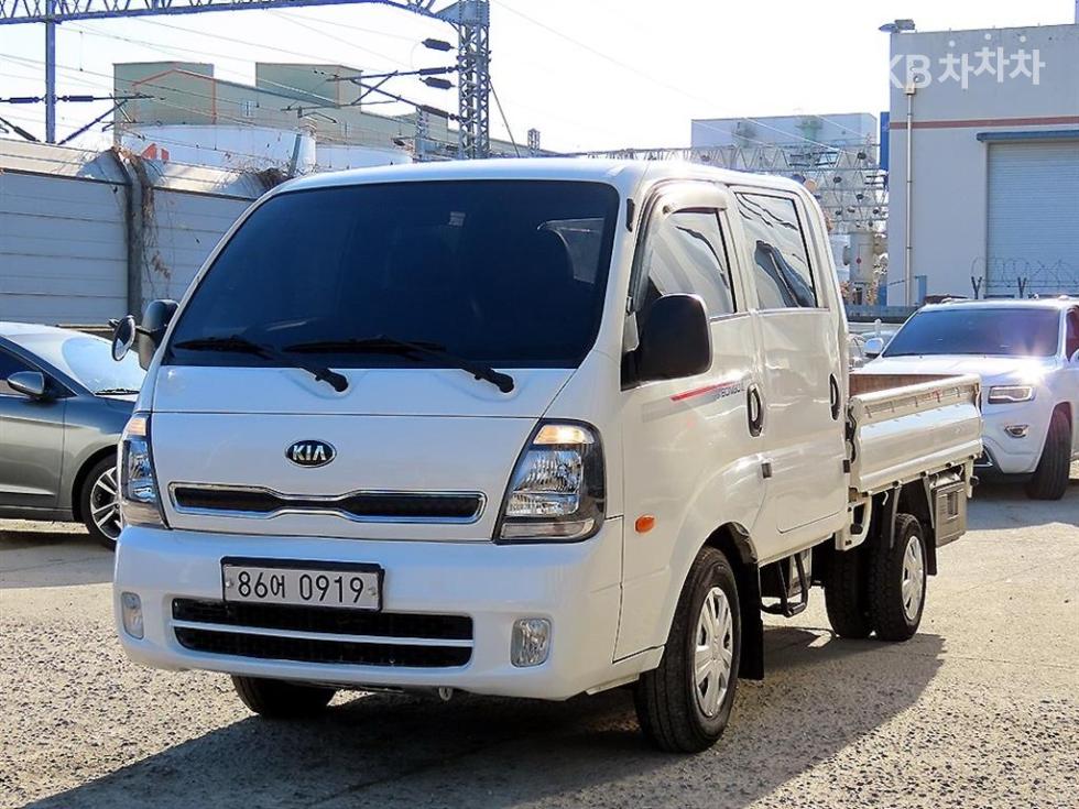 2020 - kia bongo iii