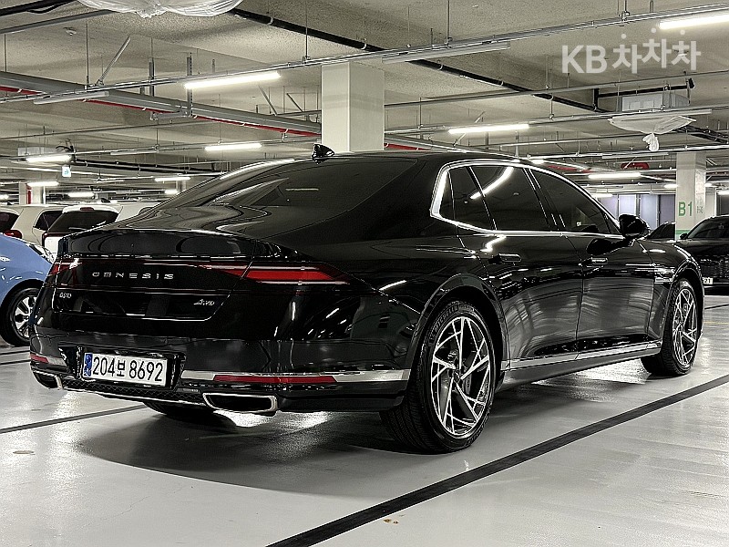 Genesis G90 — miniaturë 4