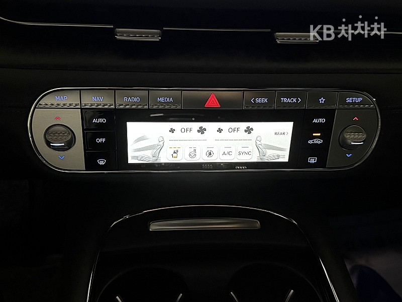 Genesis G90 — miniaturë 13