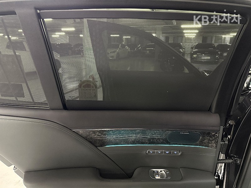 Genesis G90 — miniaturë 19