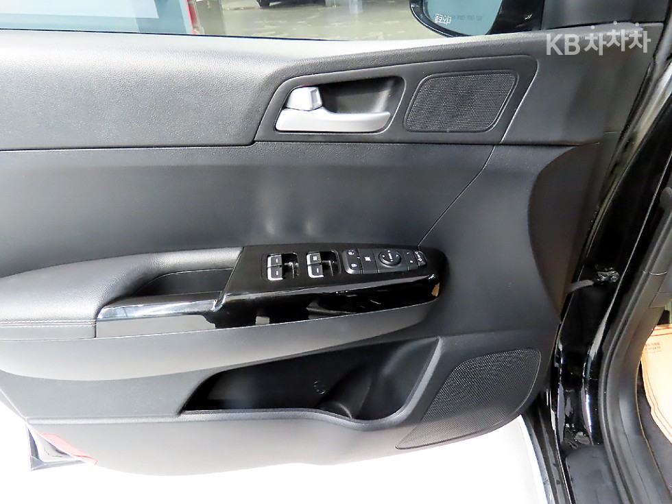 2020 - kia sportage