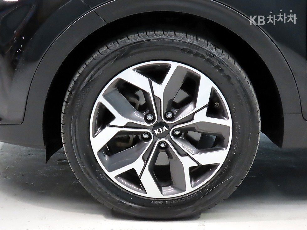2020 - kia sportage