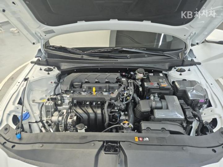 Hyundai Avante 1.6 Gasoline Modern - фото 5