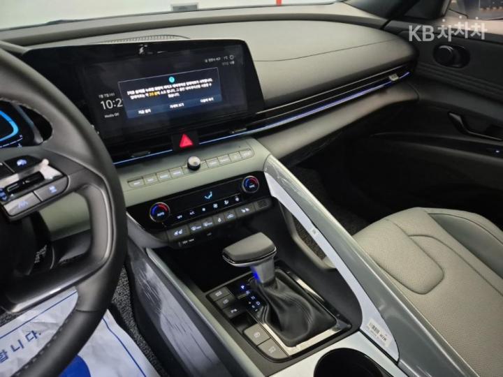 Hyundai Avante 1.6 Gasoline Modern - фото 10