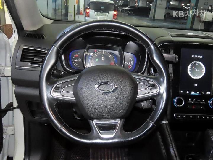 Renault QM6 2.0 2WD RE Signature 9