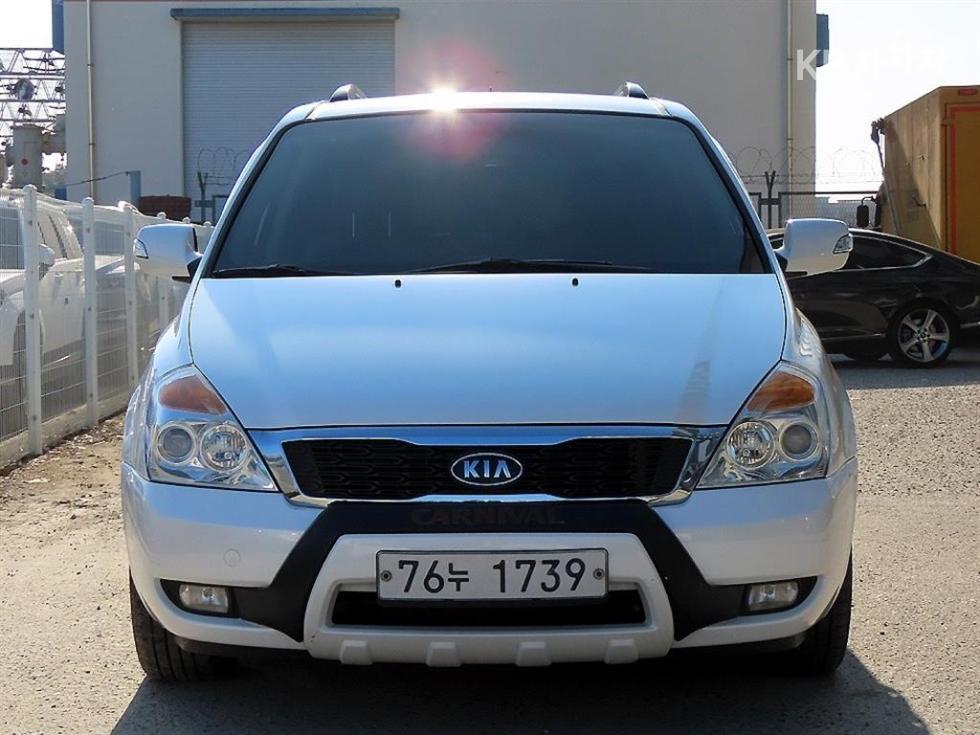2012 kia carnival