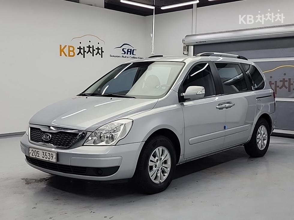 2010 kia carnival