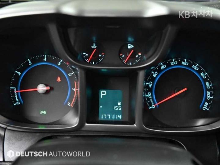 Chevrolet Orlando LPG LTZ Premium 9