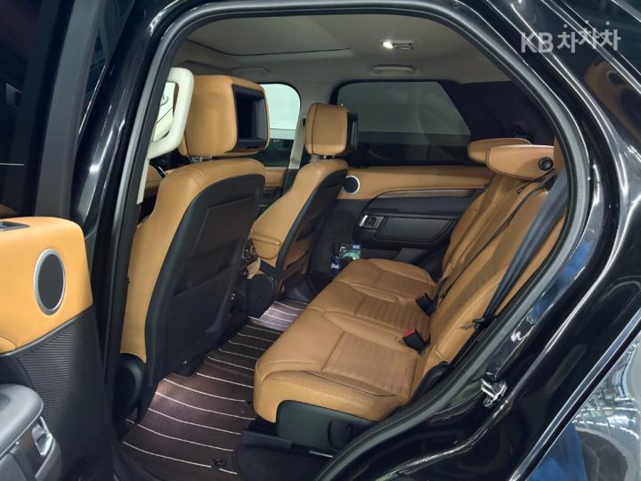 Land Rover Discovery 5 3.0 TD6 HSE Luxury 10