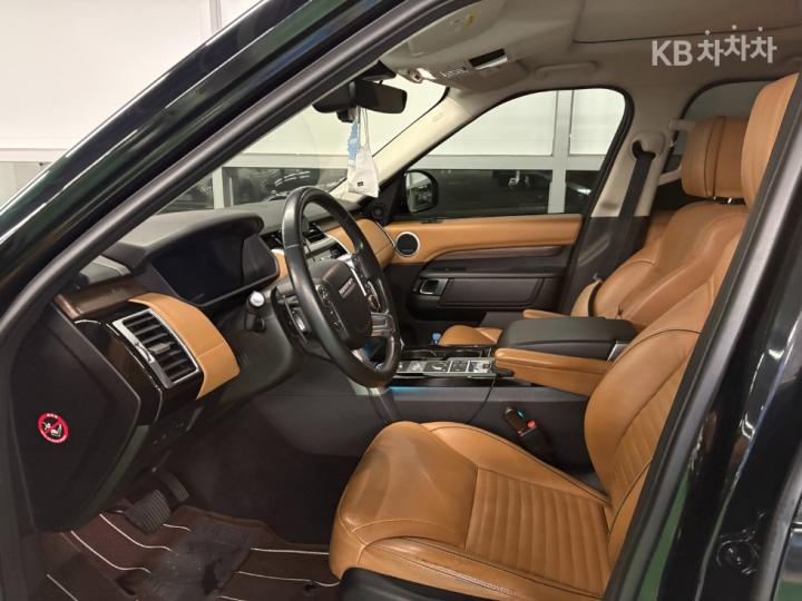 Land Rover Discovery 5 3.0 TD6 HSE Luxury 9