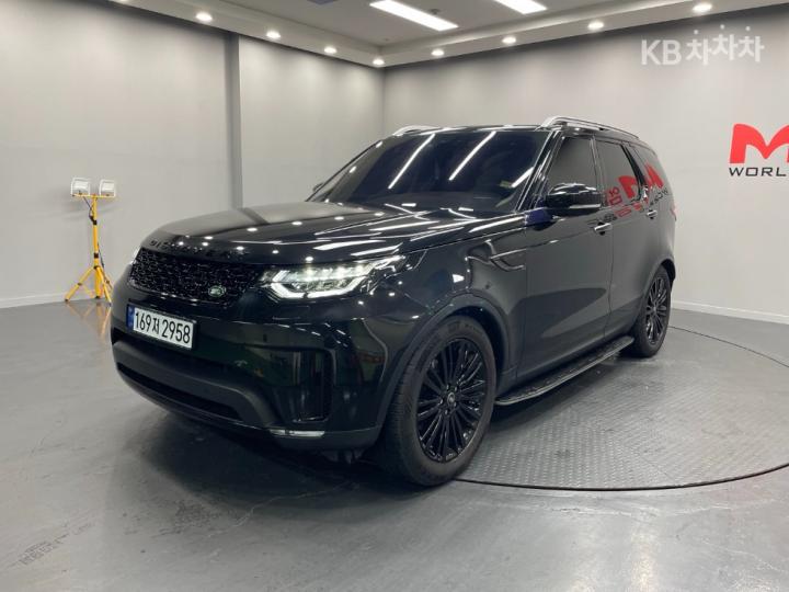 Land Rover Discovery 5 3.0 TD6 HSE Luxury 2