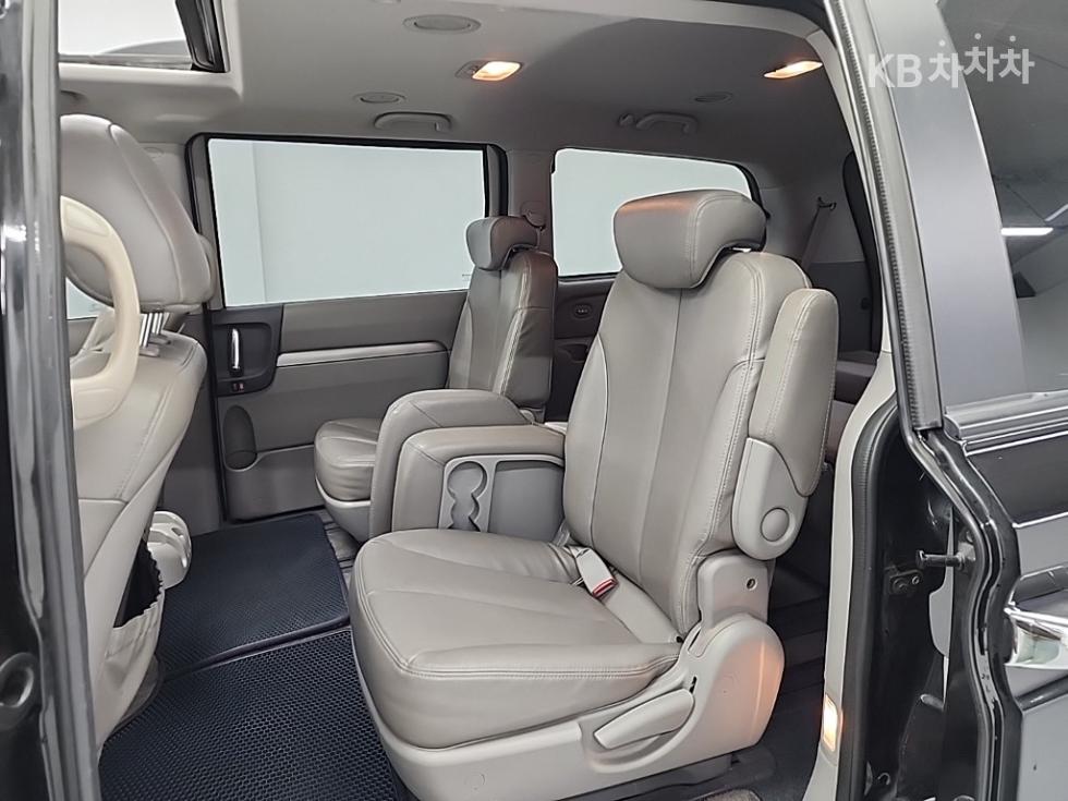 2014 - kia carnival